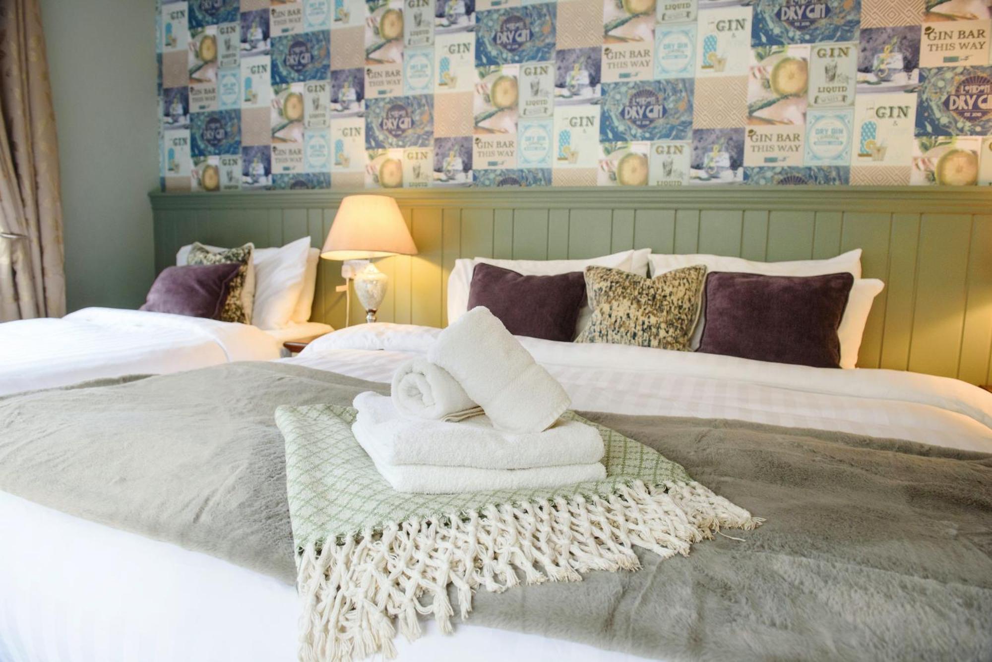 Shannon Bridge House Carrick-on-Shannon ภายนอก รูปภาพ